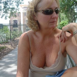 Camille - rencontre-Cougar-Courbevoie