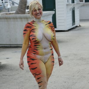 Taille 48, cherche aventure pimentée ! Célia - rencontre-MILF-Béziers