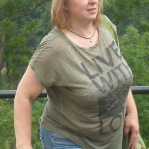 Le blouson de cuir ne suffit plus… Colette - rencontre-Naturiste-Montauban