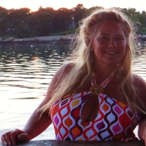 Je cuisine comme un chef mais j’ai envie de baiser Léa - rencontre-Milf-Lyon