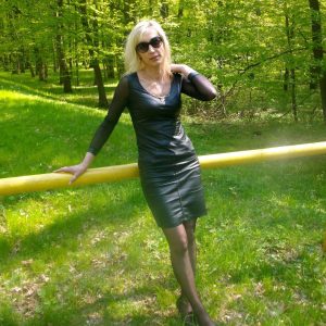 Une dernière danse avant minuit ? Roxane - rencontre-MILF-Albi