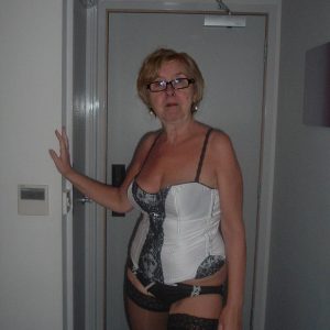 Marina - rencontre-MILF-Clermont-Ferrand