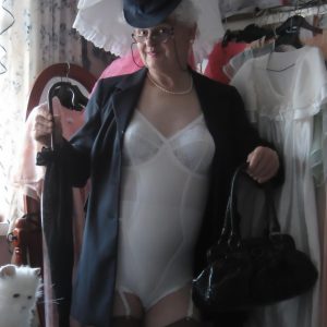 J’ai 60 ans et de l’énergie à revendre Elodie - rencontre-Cougar-Carcassonne