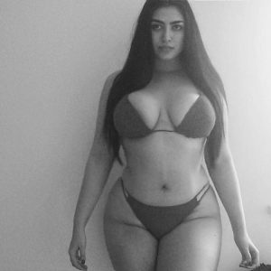 Chaud pour une bonne baise Amira - rencontre-Cougar-Marseille